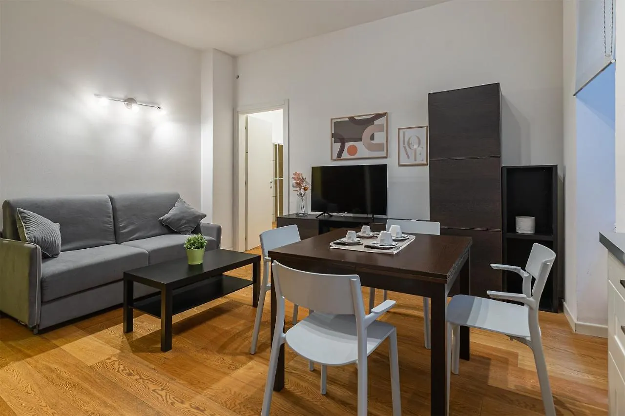 شقة Santa Sofia Home ميلان إيطاليا